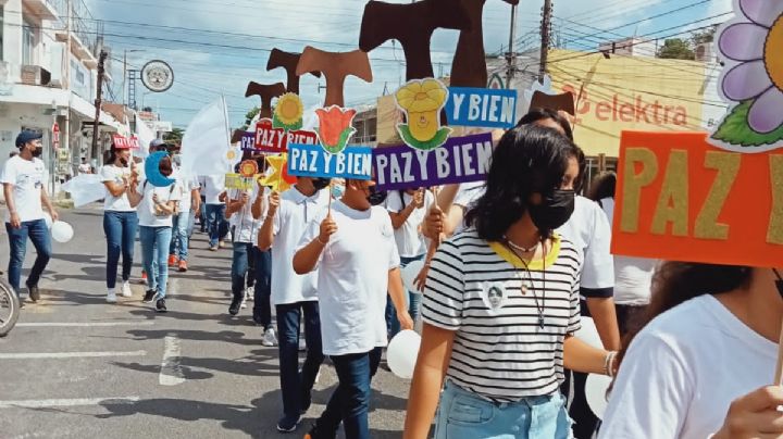 Marcha por la Paz en Veracruz: Familias enteras se unieron para pedir por la paz en el mundo