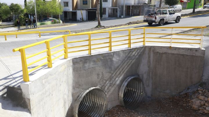 Concluyen construcción de puente pluvial en Escobedo NL