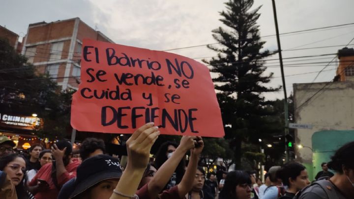 'Fuera Airbnb': Protestan contra su acuerdo con CDMX y exigen regular a la plataforma