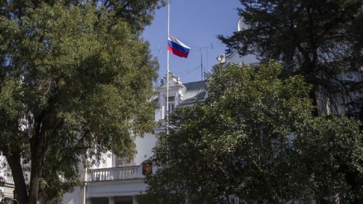 Embajada de Rusia en México presume apoyo de las juventudes de Morena