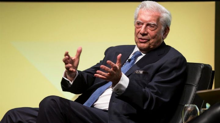 Mario Vargas Llosa da positivo a COVID; se reporta estable