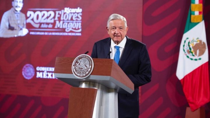 AMLO 'carga' de nuevo vs. UNAM: acusa que hay 'burocracia dorada'