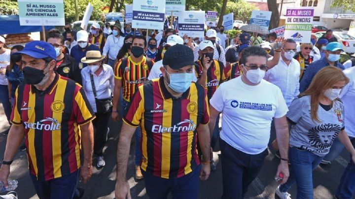 UDG alista “megamarcha” contra Enrique Alfaro tras reducción a su presupuesto