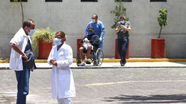 Médicos cubanos: ¿ya no vendrán a México tras revés a AMLO?