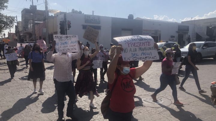 Marcha en Querétaro contra Ley de Aguas