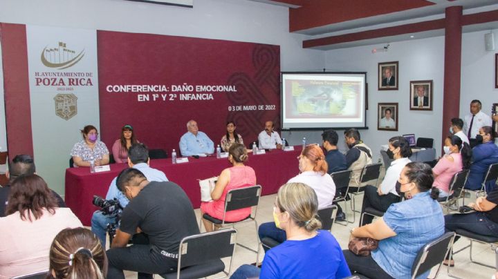 Realizan conferencia para concientizar sobre las consecuencias del maltrato infantil