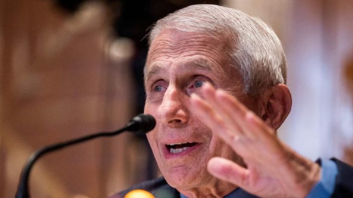 COVID alcanza al 'zar de la pandemia' en EU: Anthony Fauci da positivo