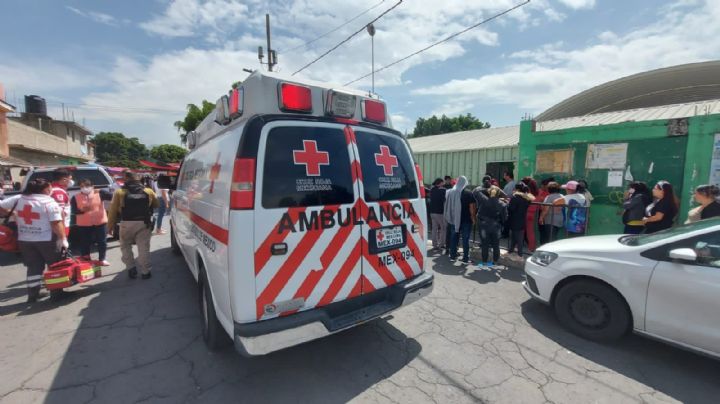 Decenas de niños se intoxican en primaria de Edomex... ¿por mariguana?