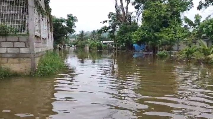 Autoridades de Tihuatlán recorren zonas afectadas por lluvias