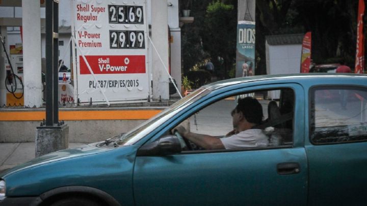 Gobierno te da "ayudadita" de 600 pesos al mes para la gasolina de tu coche