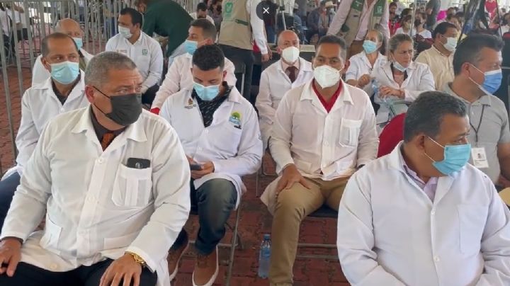 Médicos cubanos: ¿Qué especialidad tienen y en qué hospital de Nayarit van a trabajar?