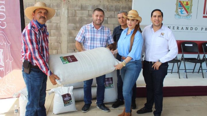 Agricultores y ganaderos de Badiraguato reciben apoyo del gobierno municipal