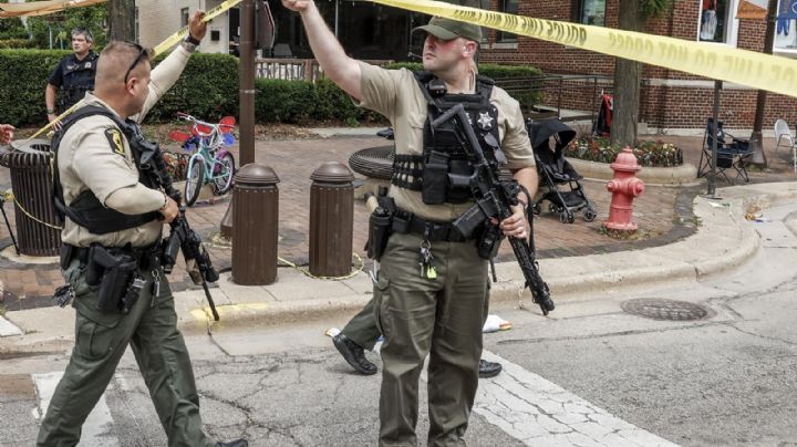 Tiroteo en Chicago: Agresor usó un rifle de asalto y tiró desde una azotea