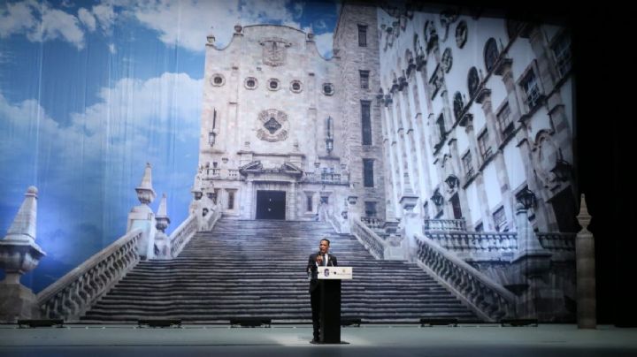 Presenta Rector de UG su informe anual, incrementa matrícula de alumnos