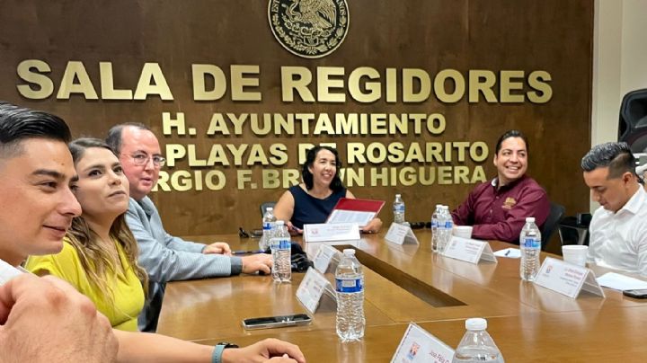 Firman INDIVI y ayuntamiento de Playas de Rosarito convenio de regularización de tierra