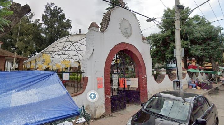 Furia en Xochimilco: pobladores intentan golpear a cura acusado de malos manejos