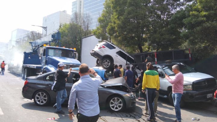 (VIDEO) Tráiler causa choque múltiple en la México-Toluca, hay heridos