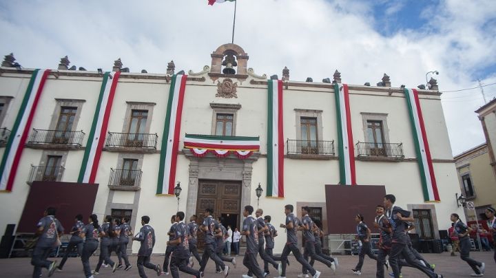 Grito de Independencia: Trasladan atletas fuego simbólico a Dolores Hidalgo