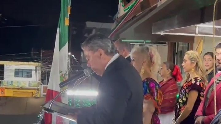 El alcalde Rafael Reyes Reyes encabeza el Grito de Independencia en Jiutepec