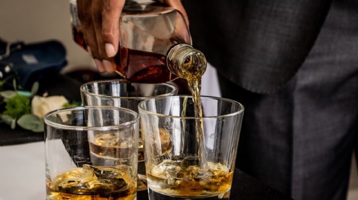 ¿Cuál whisky es mejor, Chivas o Buchanan's? Dos premium bajo la lupa