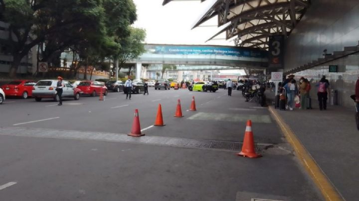 Retiran bloqueo en AICM: jubilados se marchan tras 12 horas; terminal se muestra abierta al diálogo