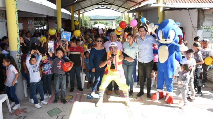 Reyes Magos: Miles de regalos llegan a las comunidades de Tihuatlán