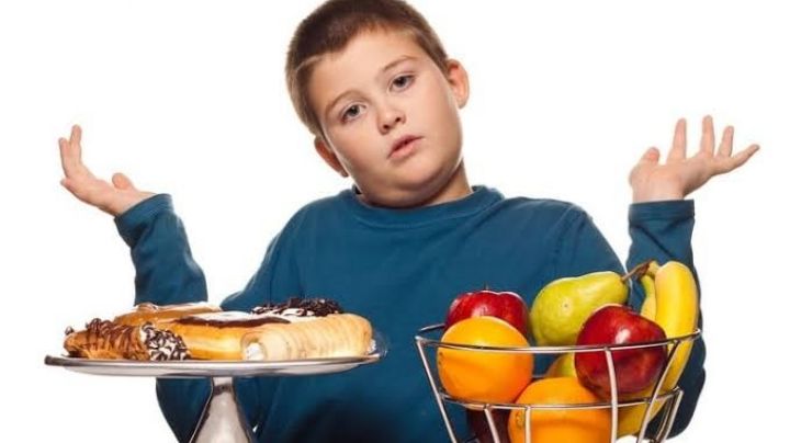 Médicos detectan obesidad en niños y brindan platica sobre la buena alimentación