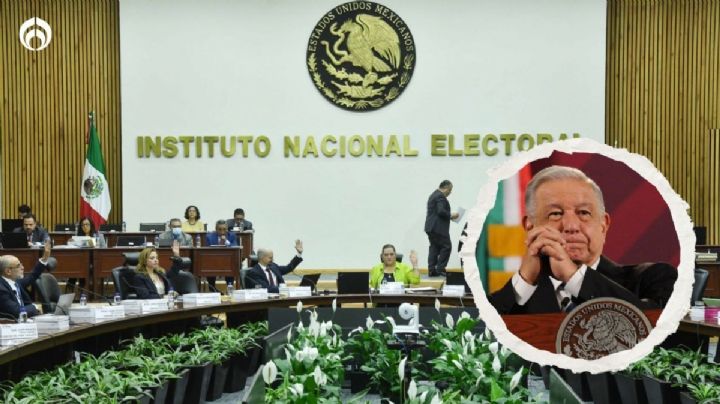 Las ‘mañaneras’ se salvan: INE batea a oposición y rechaza suspender conferencias de AMLO