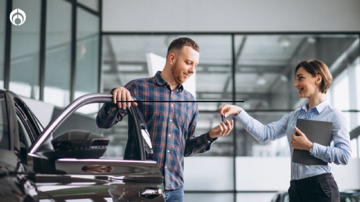 Cómo evitar ser estafado cuando compras un auto usado