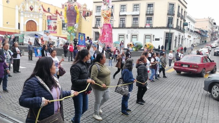 Alrededor de 30 colectivos de búsqueda bloquean centro de Xalapa