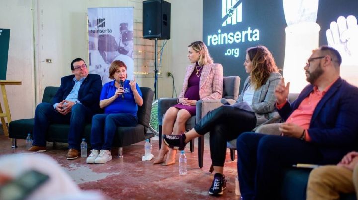 Mariana Rodríguez Cantú presenta el proyecto 'Maternidad libre de rejas'