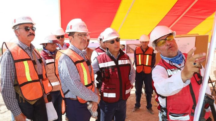 ISSSTE: Pedro Zenteno supervisa obras de construcción del Hospital Regional de Torreón