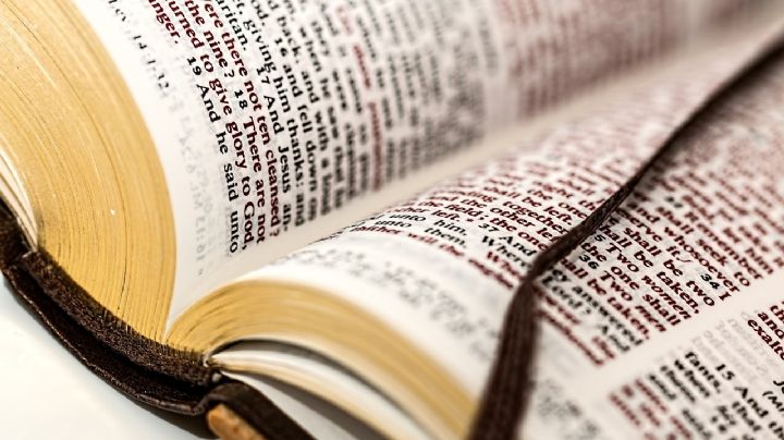 ¿Qué significa y cuál es el origen de la palabra “biblia”?