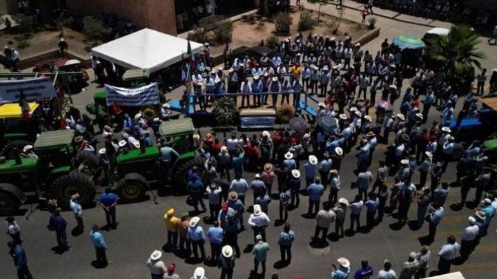 Se reúnen agricultores con Durazo; esperan lograr acuerdo con Gobierno Federal