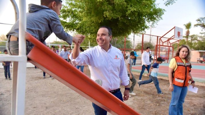 Entrega Toño Astiazarán a familias Parque rehabilitado en la colonia Virreyes