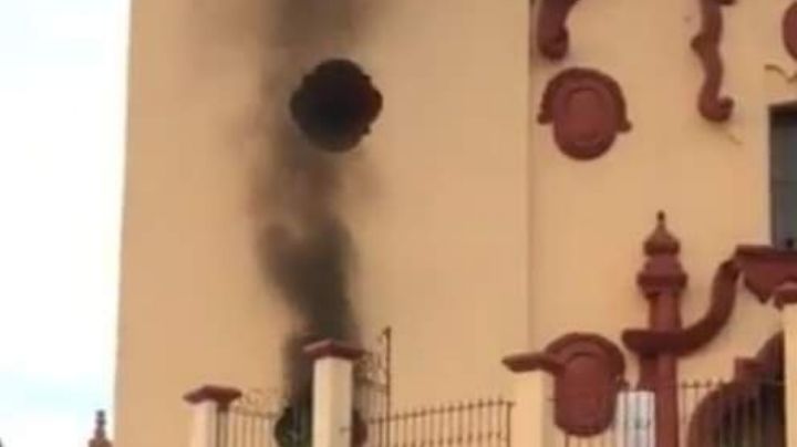 (VIDEO) Ingresa ebrio a misa e incendia iglesia en NL