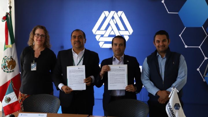 Coparmex León firma convenio con Conalep en carreras técnicas