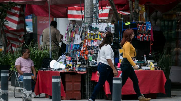 AMLO presume baja en desempleo, pero sube informalidad laboral