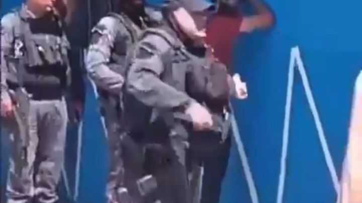 (VIDEO) Captan a oficiales de Celaya golpeando a director de policía de Villagrán