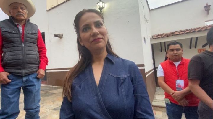 Entrega PRI constancia a Libia García como su candidata a gubernatura por Guanajuato