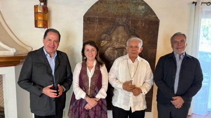 Margarita González y el Obispo Ramon Castro buscan la paz y la reconciliación en Morelos