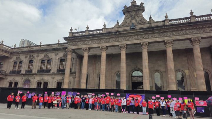 Marcha 8M: se manifiestan por mujeres desaparecidas en NL