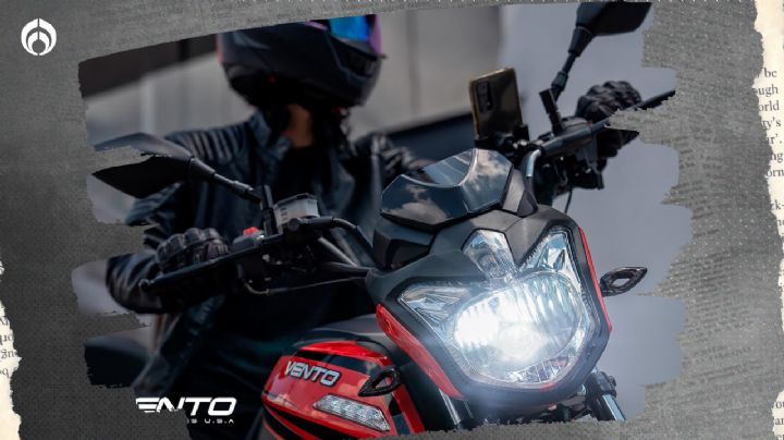 Coppel tiene en promoción moto estilo "chico malo"