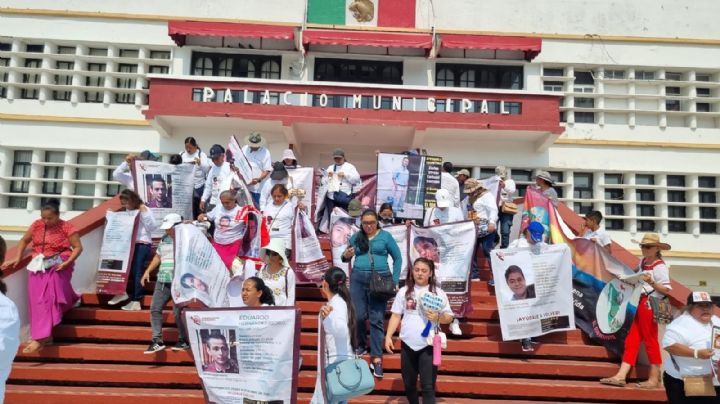 10 de Mayo, nada que celebrar: marchan colectivos en Coatzacoalcos en busca de sus desaparecidos