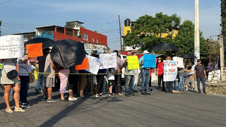 Más de una semana sin agua, pero el recibo llega puntual; protestan por falta de líquido en Xalapa