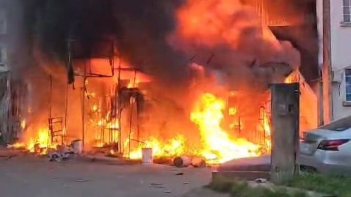 (VIDEO) Rescatan a niño, 'lomito' y gatito de un fuerte incendio en Veracruz