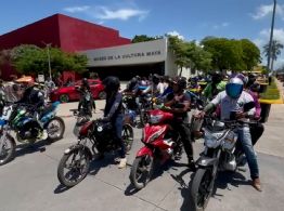 Ley Chaleco: nuevas regulaciones para motociclistas generan controversia en Quintana Roo