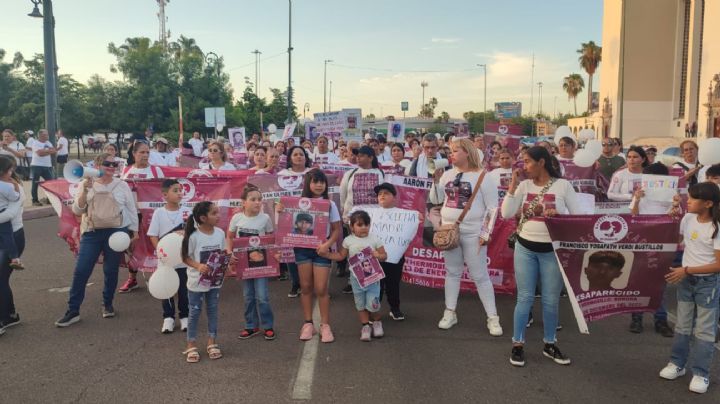 Marchan Buscadoras en Sonora por memoria de víctimas