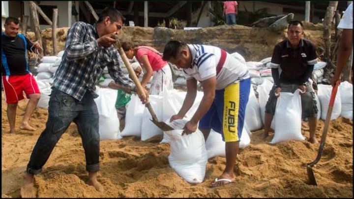 Reporta gobierno de Oaxaca 363 negocios y 73 viviendas afectadas por el mar de fondo