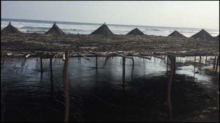 Mar de fondo afecta 4 municipios en Guerrero